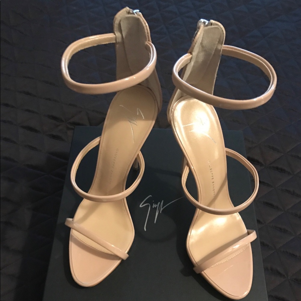 Giuseppe Zanotti “Harmony” US 9
